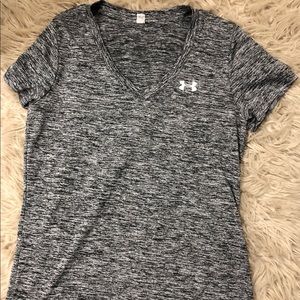 Under Armour V Neck Short Sleeve Shirt-Size Small